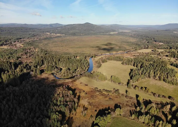 Mertlin Semesterbostad Volary